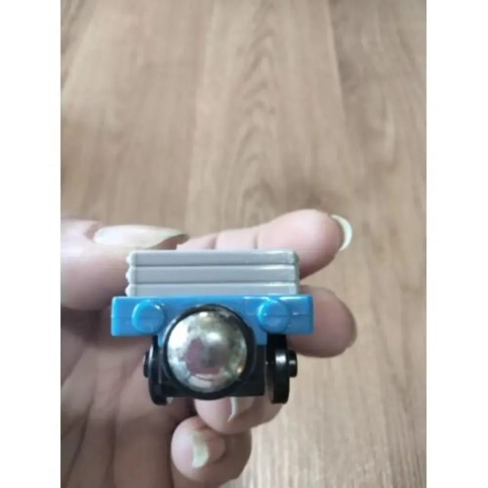 Thomas And Friends Cargo Car J37A‎ 2013